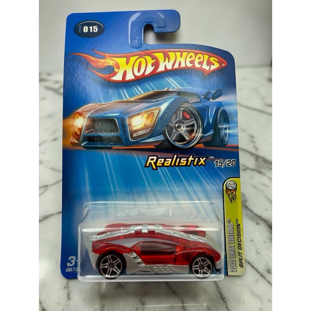 Hot Wheels Realistix Split Decision 1:64 Diecast Red/Silver 2005 Unopened